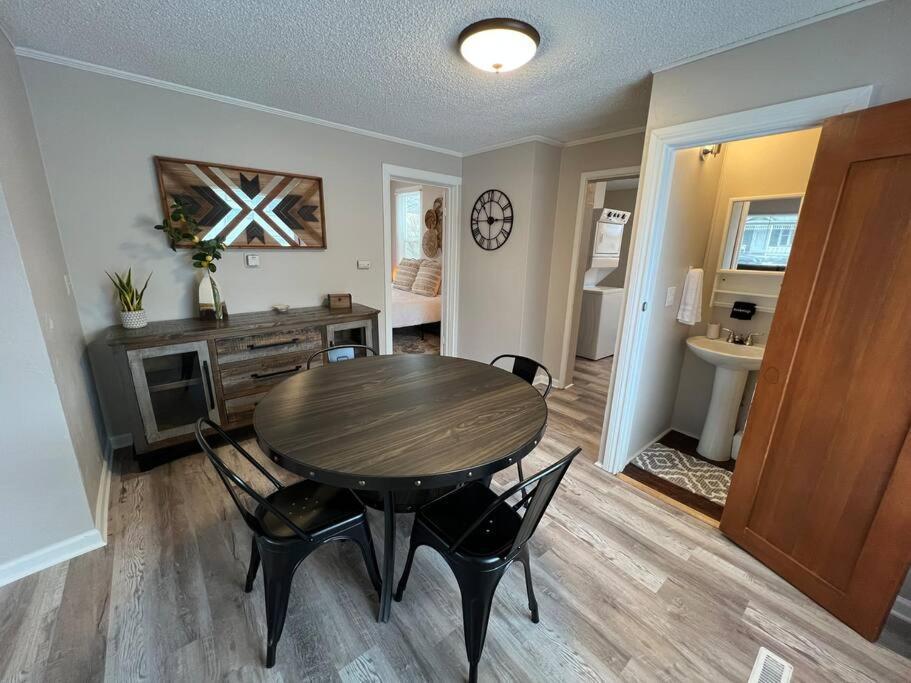 A Very Unique Quirky And Comfortable Home Spokane Kültér fotó