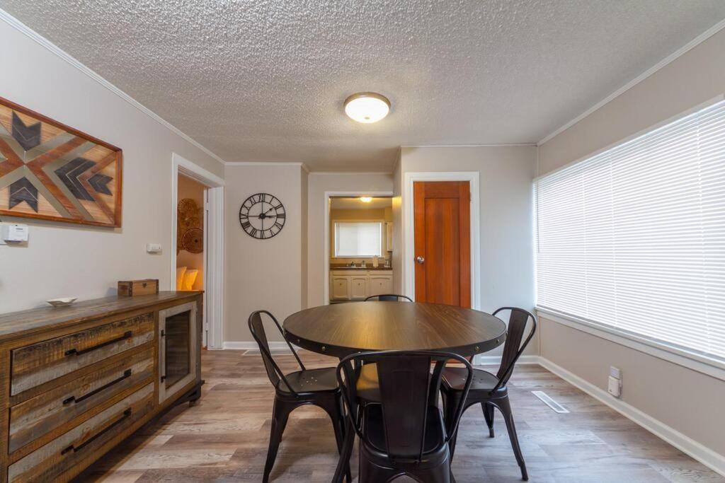 A Very Unique Quirky And Comfortable Home Spokane Kültér fotó