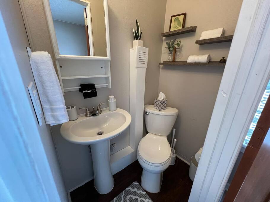 A Very Unique Quirky And Comfortable Home Spokane Kültér fotó